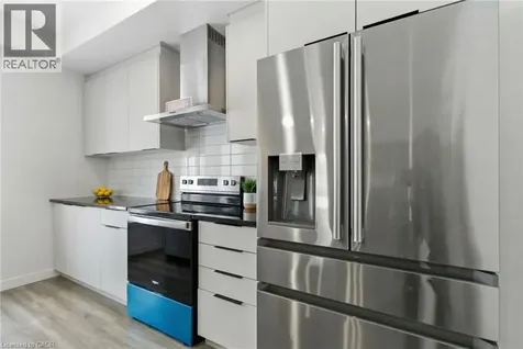 59 Monarch Woods Drive Kitchener ON N2P 0K1