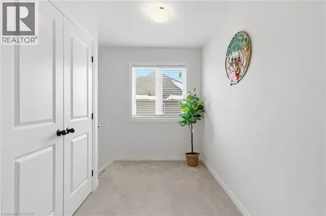59 Monarch Woods Drive Kitchener ON N2P 0K1