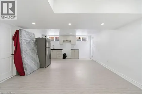59 Monarch Woods Drive Kitchener ON N2P 0K1