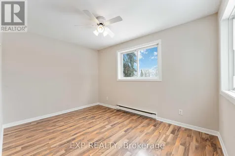 802 St. Andre Drive Ottawa ON K1C 4R3