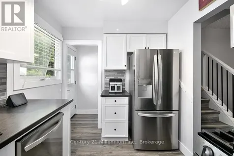 20 Leslie Drive Collingwood ON L9Y 4P2
