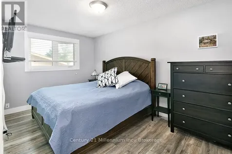 20 Leslie Drive Collingwood ON L9Y 4P2
