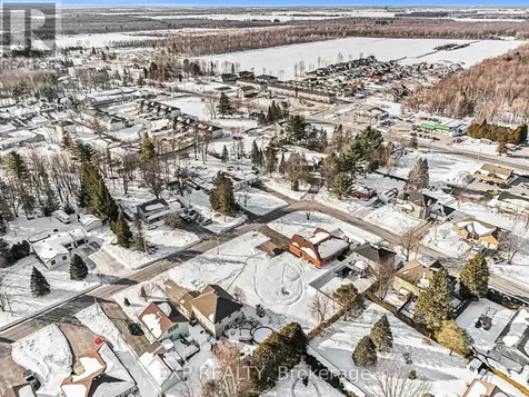 27-29 Brisson Street The Nation ON K0A 1M0