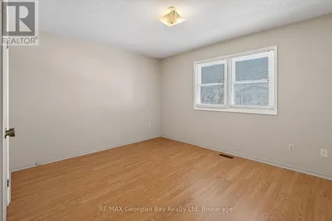 1032 Dominion Avenue Midland ON L4R 1S9