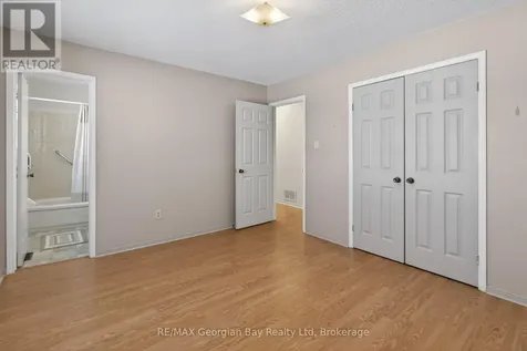 1032 Dominion Avenue Midland ON L4R 1S9