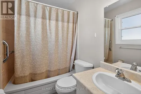 1032 Dominion Avenue Midland ON L4R 1S9