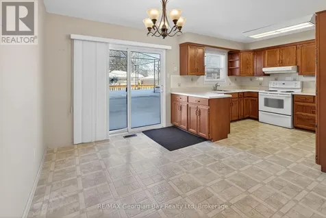 1032 Dominion Avenue Midland ON L4R 1S9