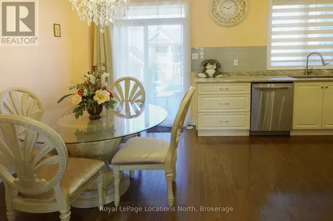 11 Wally Drive Wasaga Beach ON L9Z 0E4