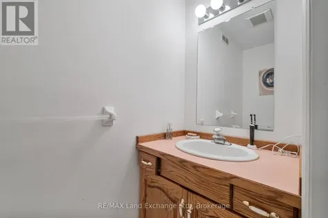 750 Mcpherson Crescent Kincardine ON N2Z 1M4