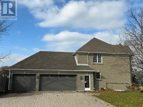 750 Mcpherson Crescent Kincardine ON N2Z 1M4