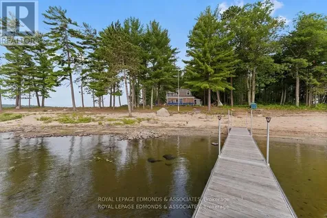 0 Wabewawa Island Petawawa ON K8H 1Z1