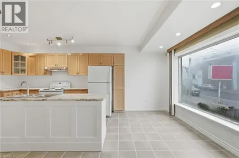 419 Concession Street Hamilton ON L9A 1C1