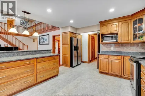 870 Mcrae Avenue Kingsville ON N9Y 2R8
