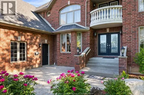 870 Mcrae Avenue Kingsville ON N9Y 2R8