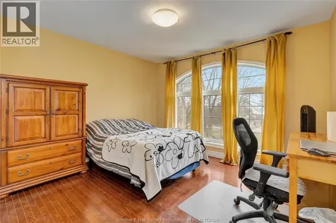 870 Mcrae Avenue Kingsville ON N9Y 2R8