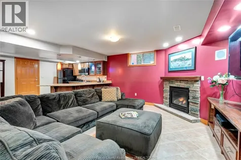 870 Mcrae Avenue Kingsville ON N9Y 2R8