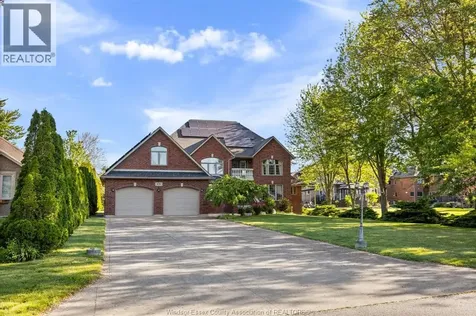 870 Mcrae Avenue Kingsville ON N9Y 2R8