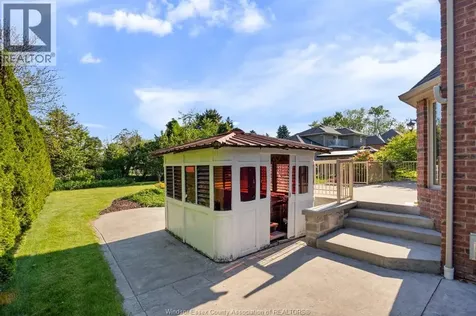 870 Mcrae Avenue Kingsville ON N9Y 2R8