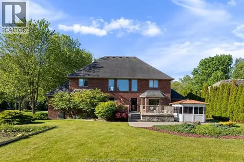 870 Mcrae Avenue Kingsville ON N9Y 2R8