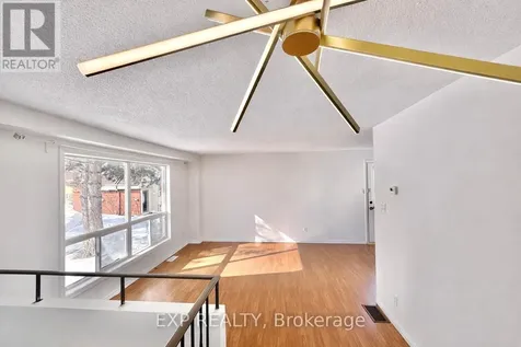 11C Sonnet Crescent Ottawa ON K2H 8W8