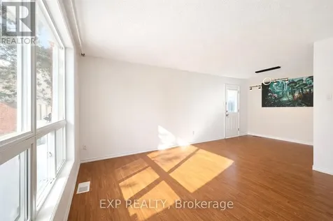 11C Sonnet Crescent Ottawa ON K2H 8W8