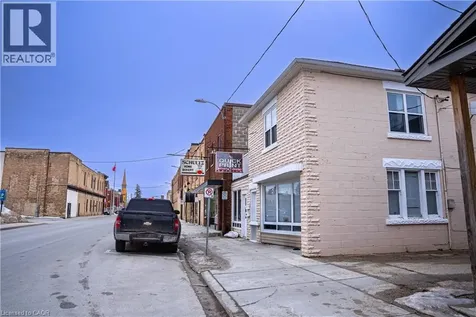 484 10th Avenue Hanover ON N4N 2P3