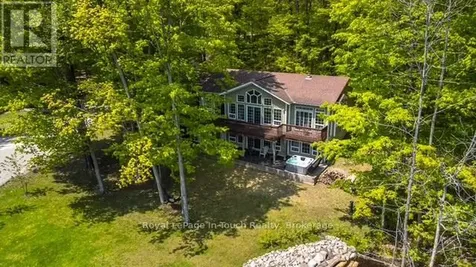 157 Farlain Lake Road West Tiny ON L9M 0B9