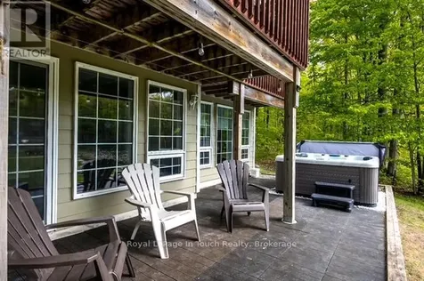 157 Farlain Lake Road West Tiny ON L9M 0B9