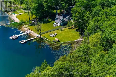 157 Farlain Lake Road West Tiny ON L9M 0B9