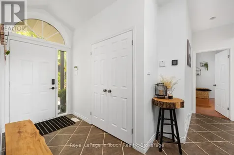 157 Farlain Lake Road West Tiny ON L9M 0B9