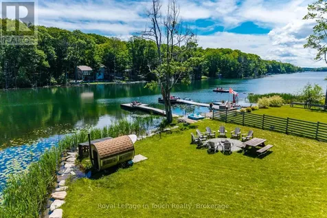 157 Farlain Lake Road West Tiny ON L9M 0B9