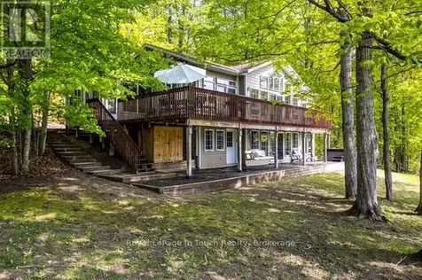 157 Farlain Lake Road West Tiny ON L9M 0B9