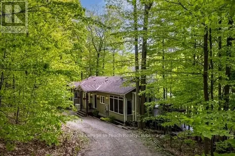 157 Farlain Lake Road West Tiny ON L9M 0B9