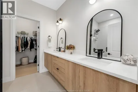 8028 Meo Boulevard Lasalle ON N9H 0P3