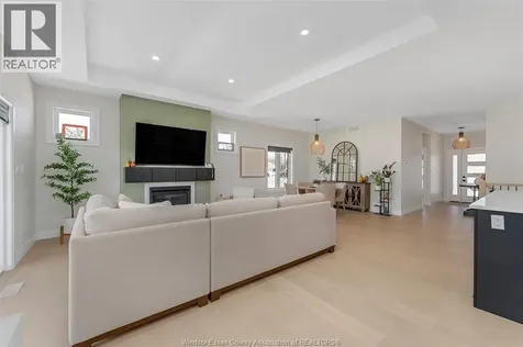 8028 Meo Boulevard Lasalle ON N9H 0P3