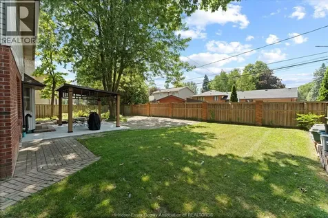 5753 Bishop Street Lasalle ON N9H 1N8