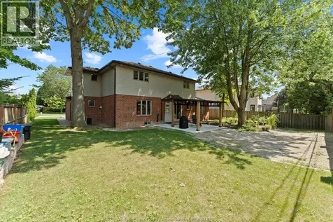 5753 Bishop Street Lasalle ON N9H 1N8