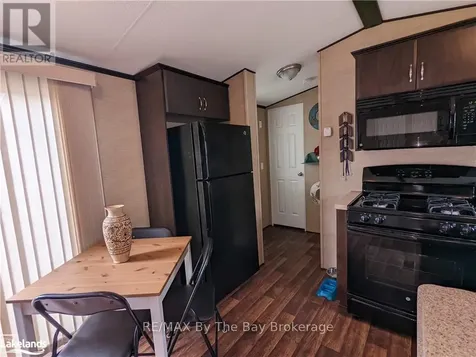 16 Kenora Trail Wasaga Beach ON L9Z 1X7