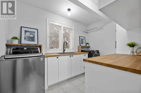 1 Brown Avenue Cambridge ON N1R 5S3