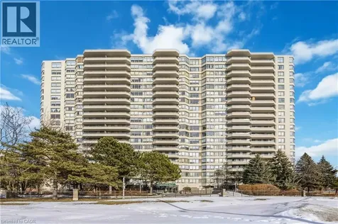 1 Greystone Walk Drive Toronto ON M1K 5J3