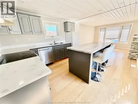 9480 Longwoods Road Chatham-kent ON N7M 5J7