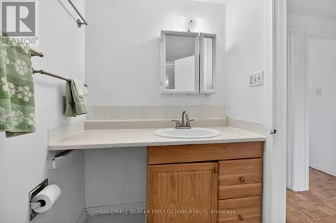300 Stone Quarry Private South Ottawa ON K1K 3Y2