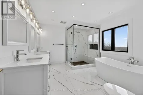 8 Brownlee Drive Bradford West Gwillimbury ON L3Z 2A4