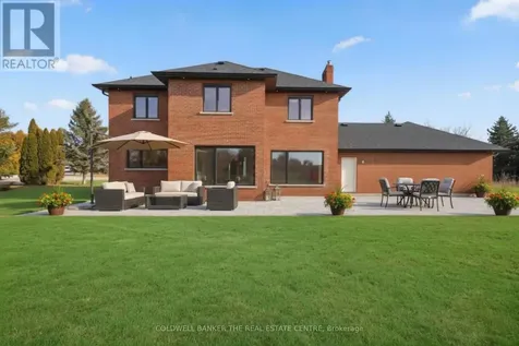 8 Brownlee Drive Bradford West Gwillimbury ON L3Z 2A4