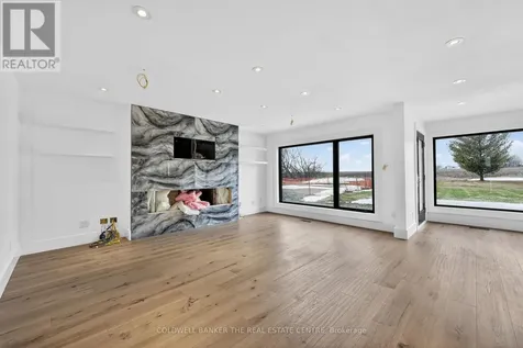 8 Brownlee Drive Bradford West Gwillimbury ON L3Z 2A4