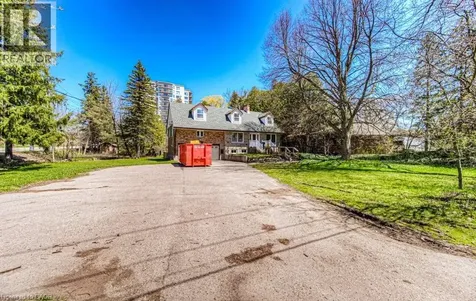 74 Mcdougall Road Waterloo ON N2L 2W5