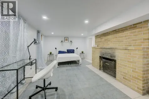 74 Mcdougall Road Waterloo ON N2L 2W5