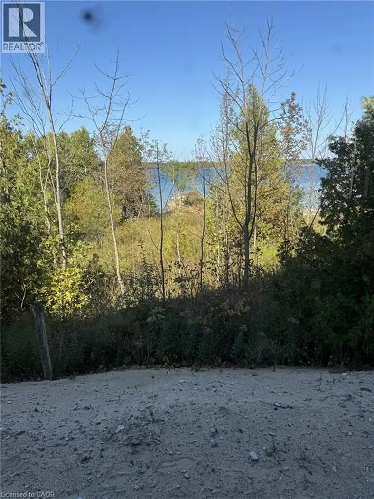 147 Wilson Drive Georgian Bluffs ON N0H 2T0