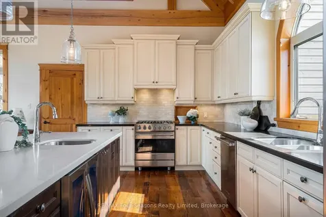 147 Lakeshore Road East Blue Mountains ON L9Y 0M9
