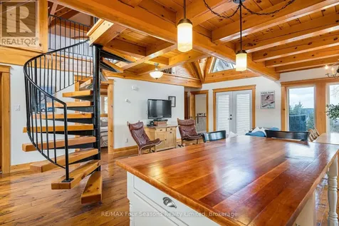 147 Lakeshore Road East Blue Mountains ON L9Y 0M9